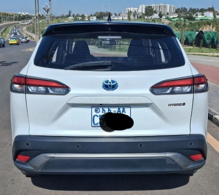 Toyota Corolla Cross Hybrid 2024 – photo 6