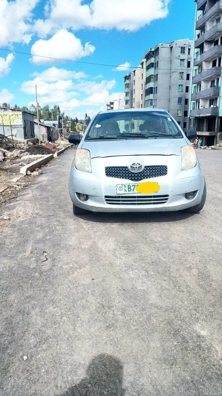 Toyota Yaris Compact 2007 Automatic – photo 7