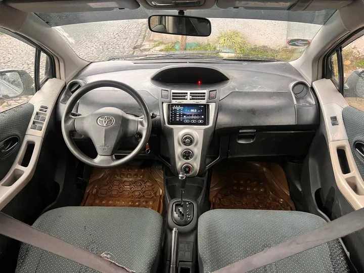Toyota Yaris Compact 2007 Automatic – photo 5