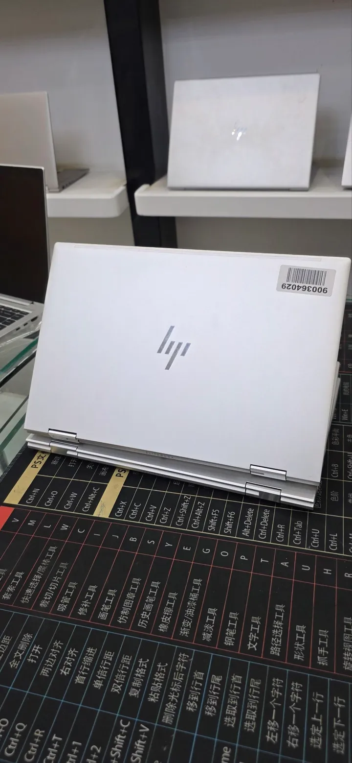 HP EliteBook x360 830 G8 – photo 3