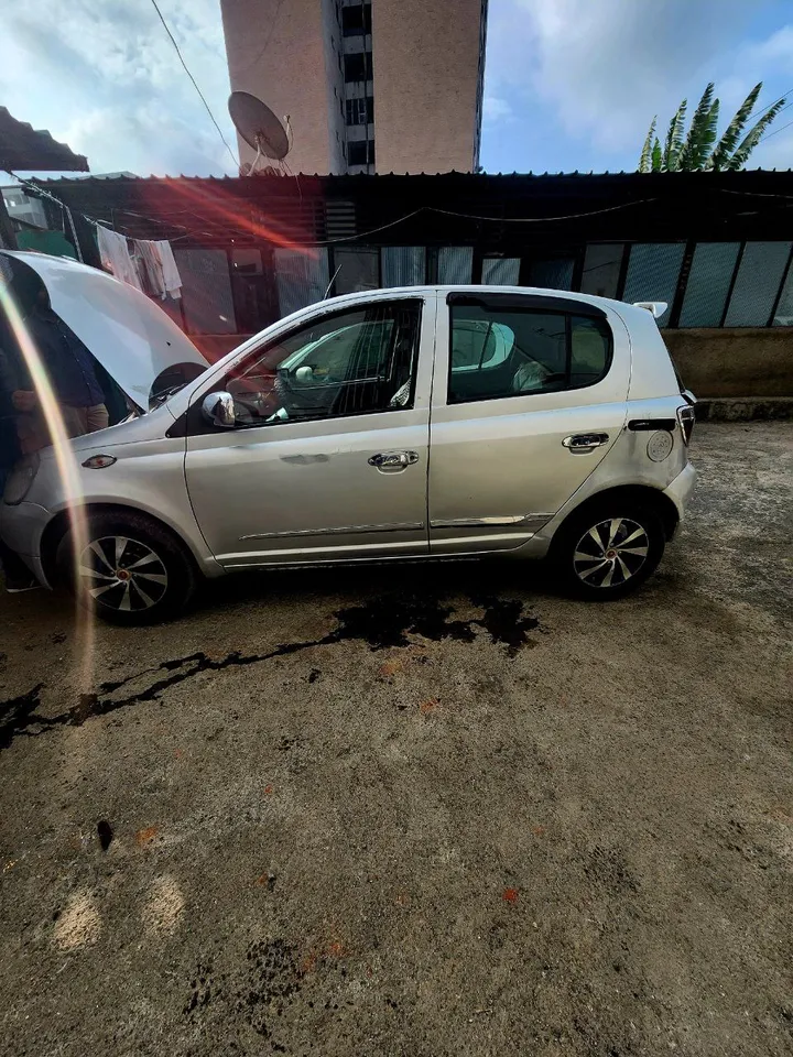 Toyota Vitz 2001 Automatic – photo 4