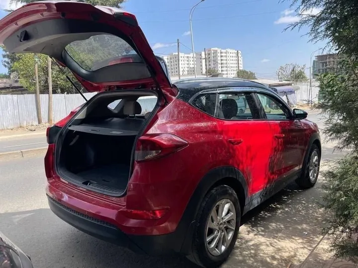 Hyundai Tucson 2018 Automatic – photo 4