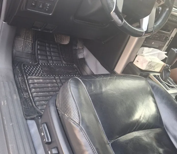 Toyota Landcruiser Prado 2012 Diesel – photo 8