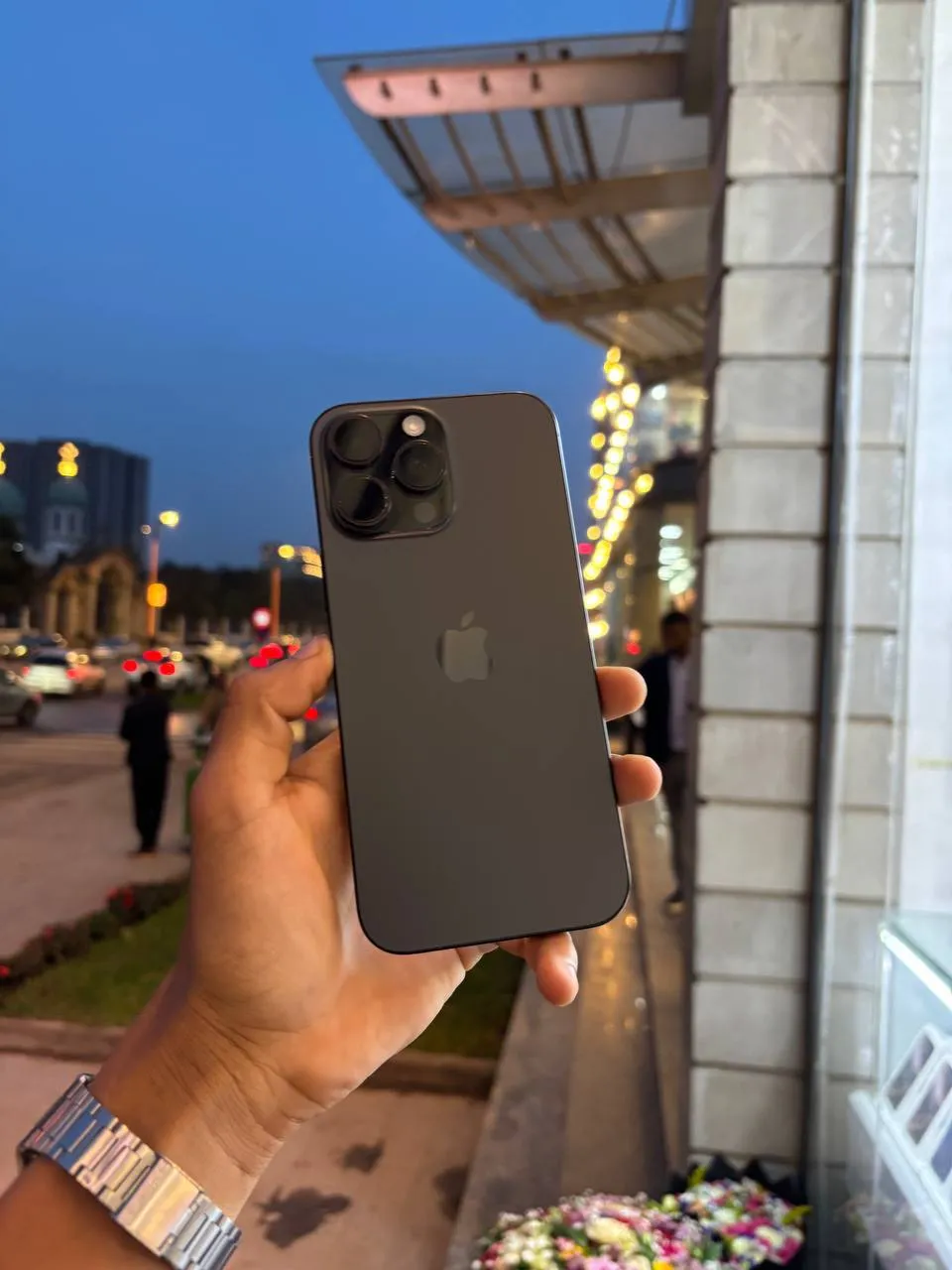 iPhone 16 Pro Max 256GB – photo 3