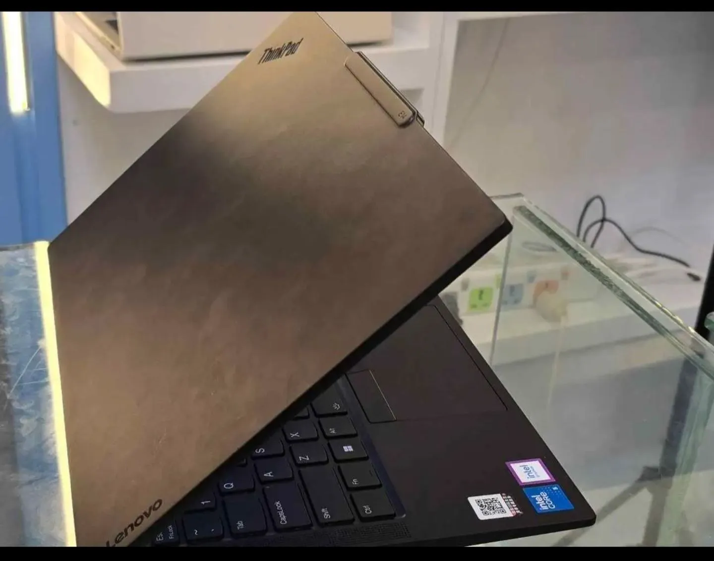 Lenovo ThinkPad E14 Ultra 7 Laptop – photo 5