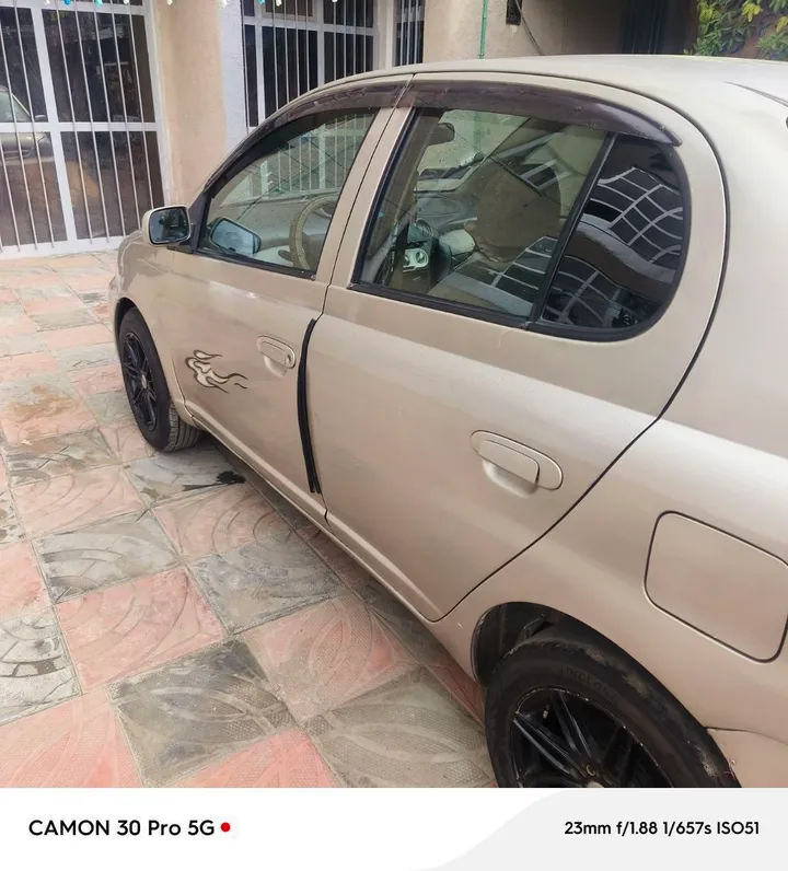 Toyota Platz 2003 Automatic – photo 4