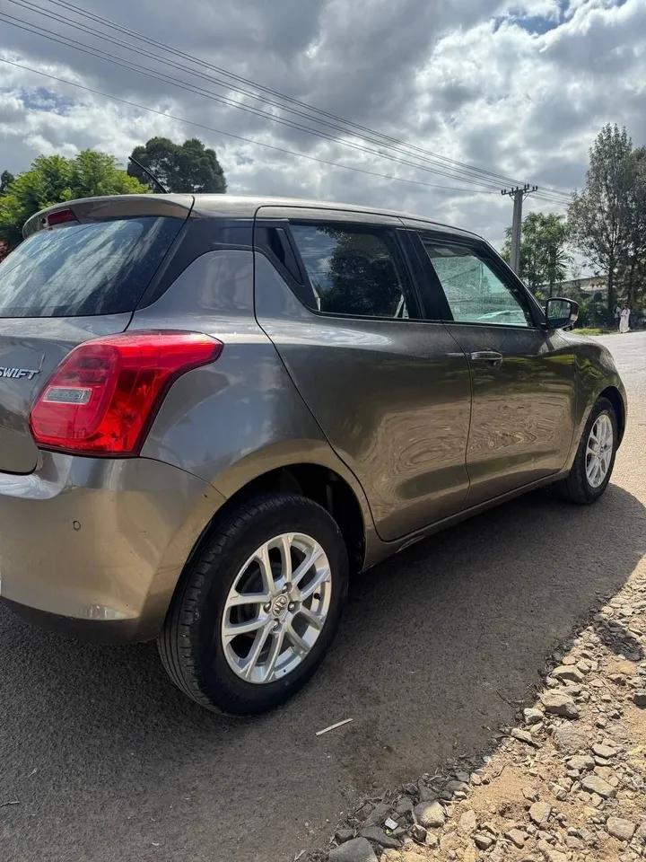 Suzuki Swift 2020 Automatic – photo 5