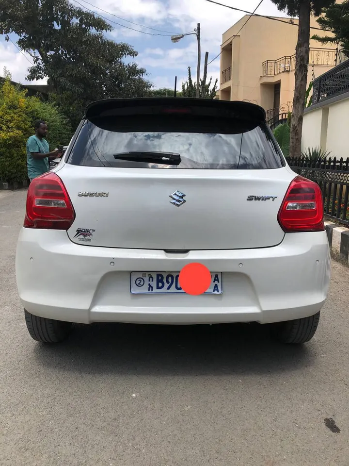 Suzuki Swift 2021 Full Option – photo 3