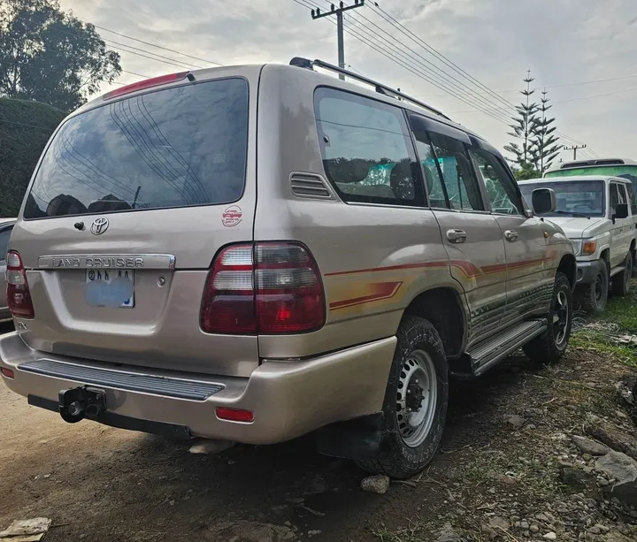 Toyota Land Cruiser 105 2005 – photo 7