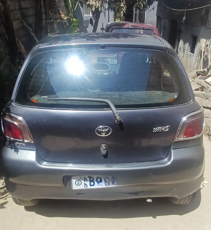 Toyota Vitz Yaris Manual 2000 – photo 3