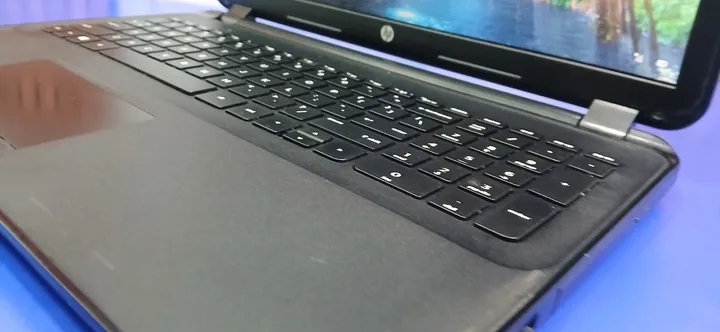 HP Pavilion AMD E1 Laptop – photo 4