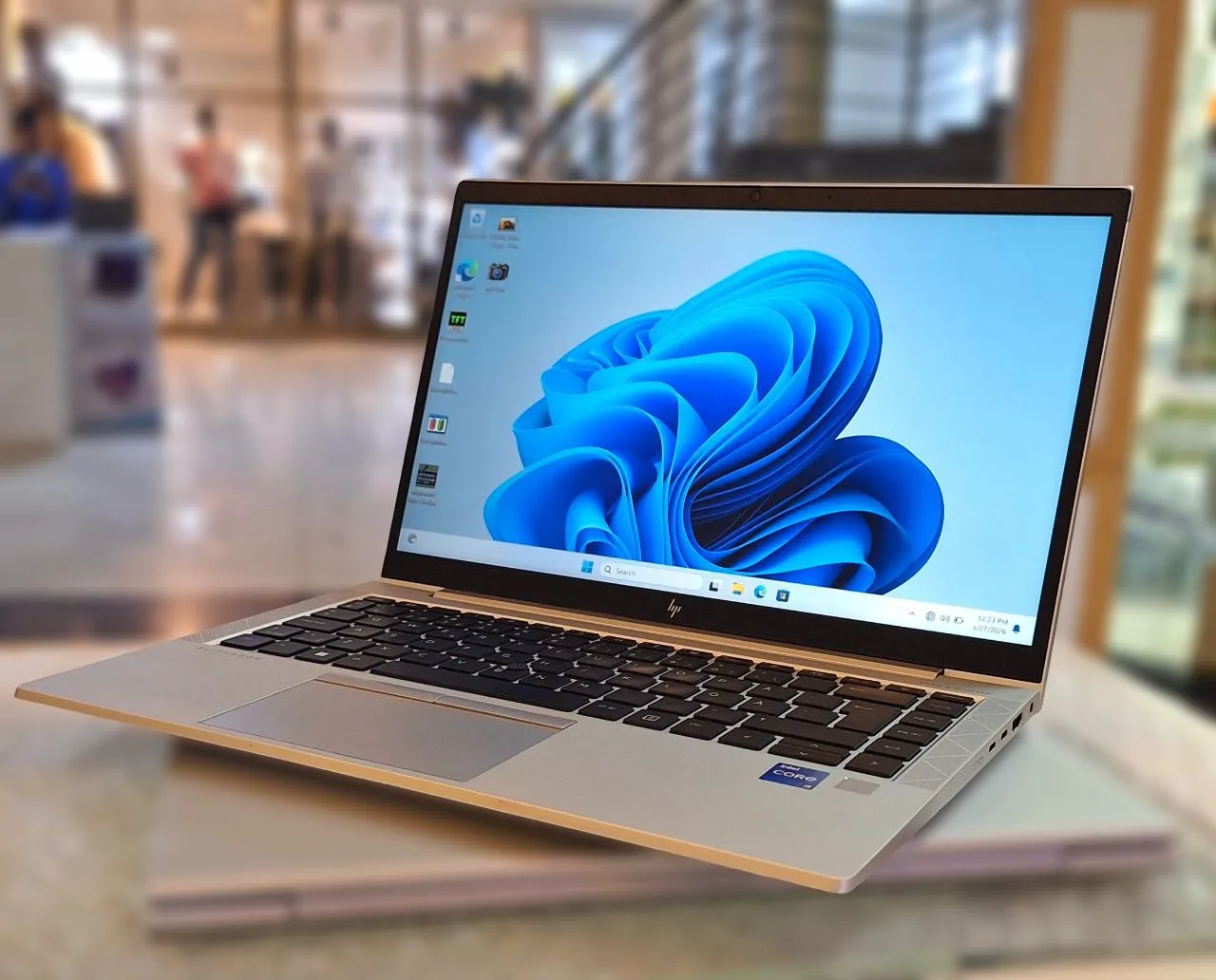 HP EliteBook 840 G8 – photo 4