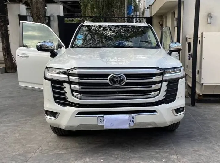 Toyota Land Cruiser VXR 2022 – photo 4