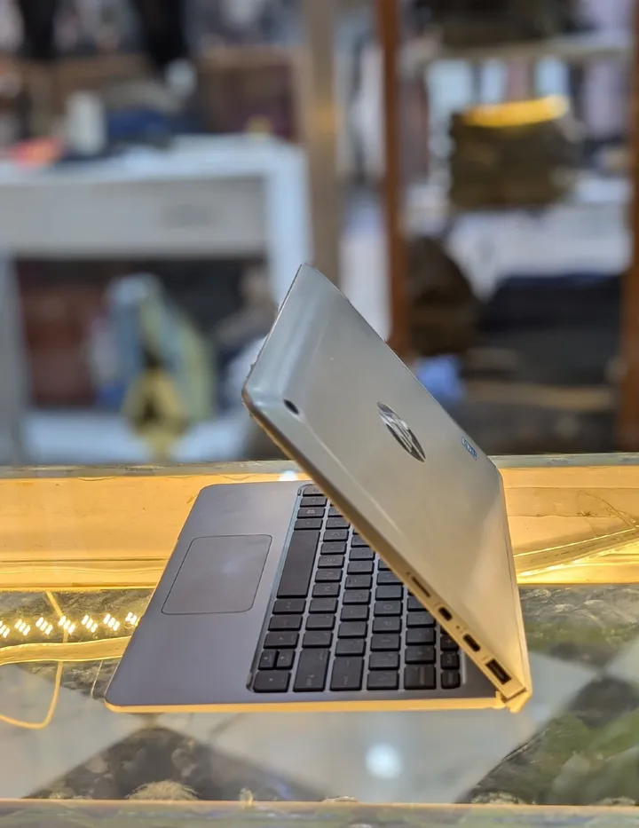 HP Elite x2 12 Inch Laptop – photo 3