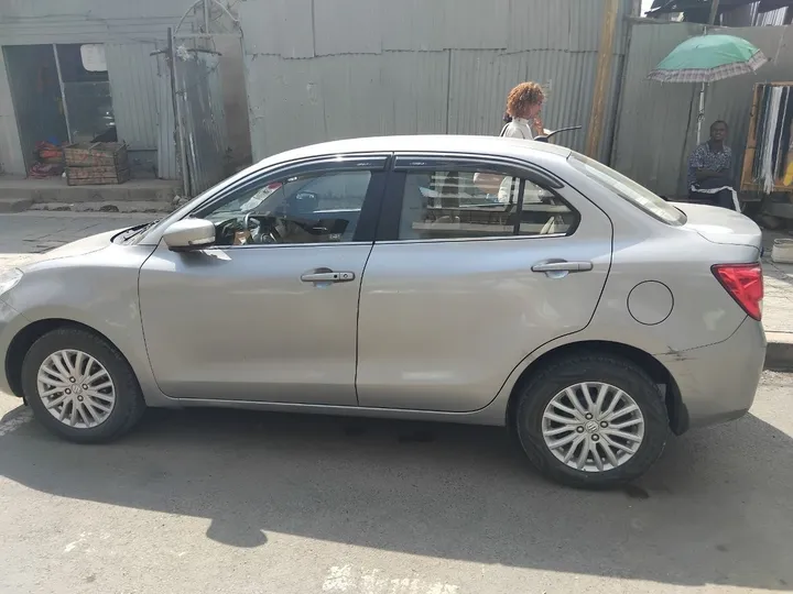 Suzuki Dzire 2021 Automatic – photo 4