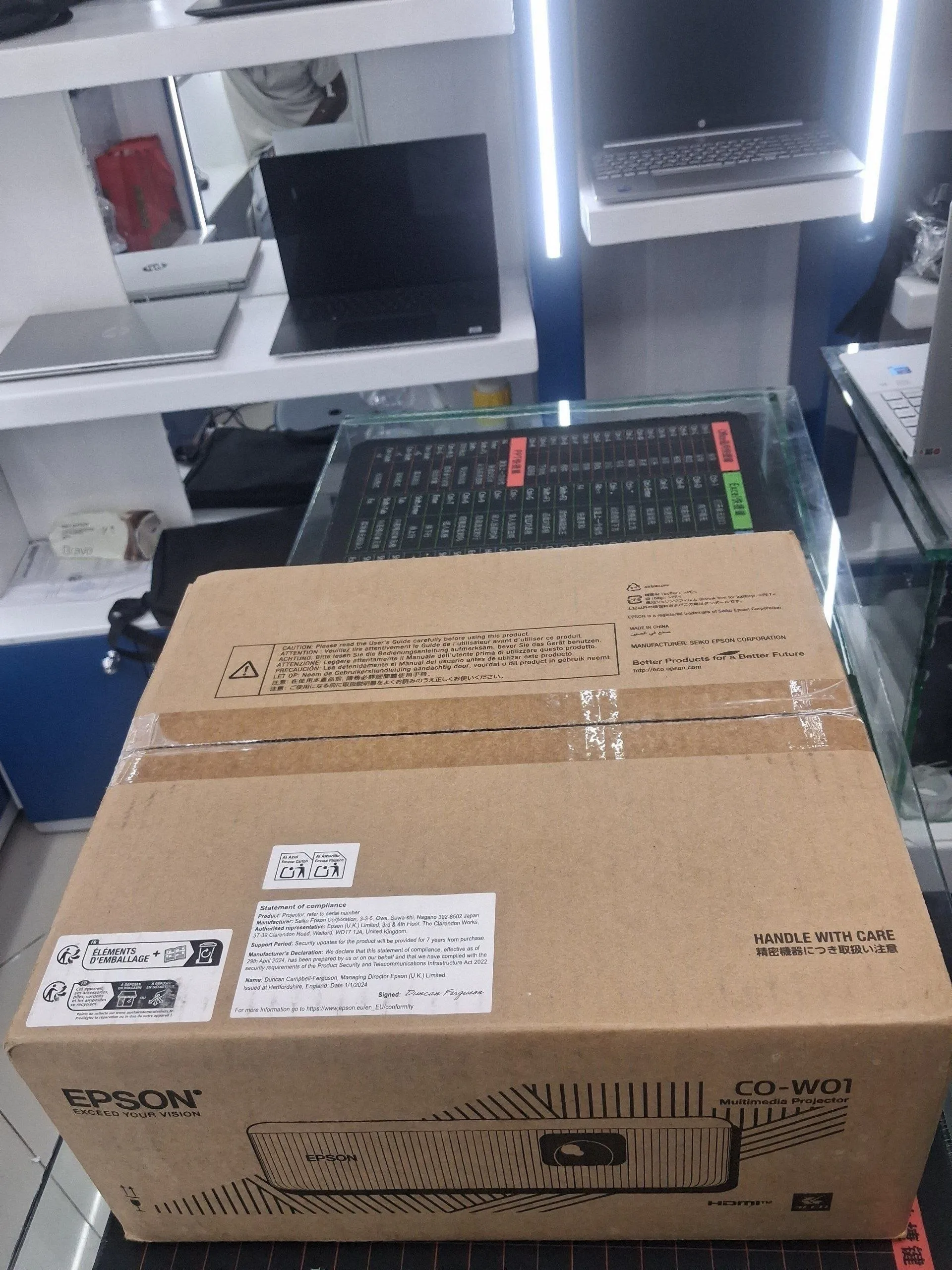Epson CO-W01 Projector – photo 3