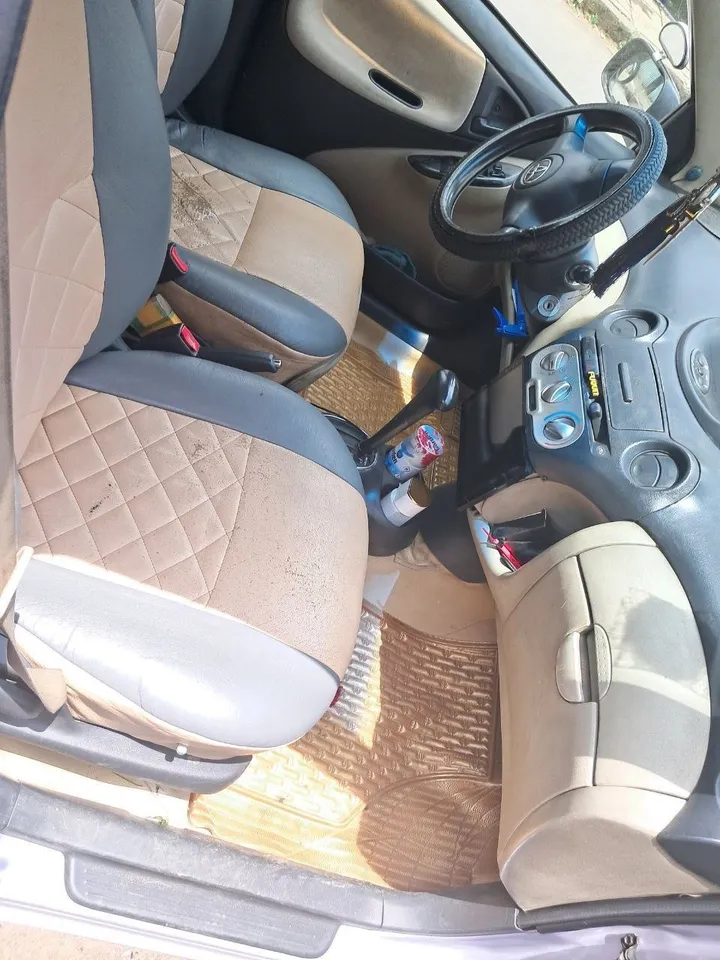 Toyota Vitz 2004 Automatic – photo 9