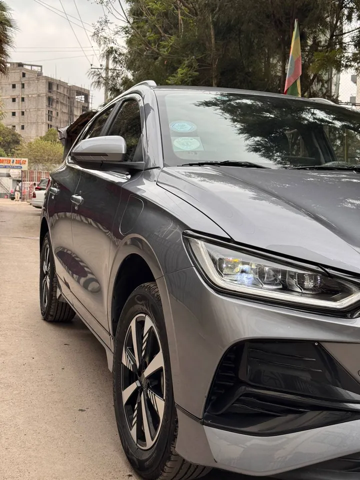 BYD E2 Electric 2024 – photo 5
