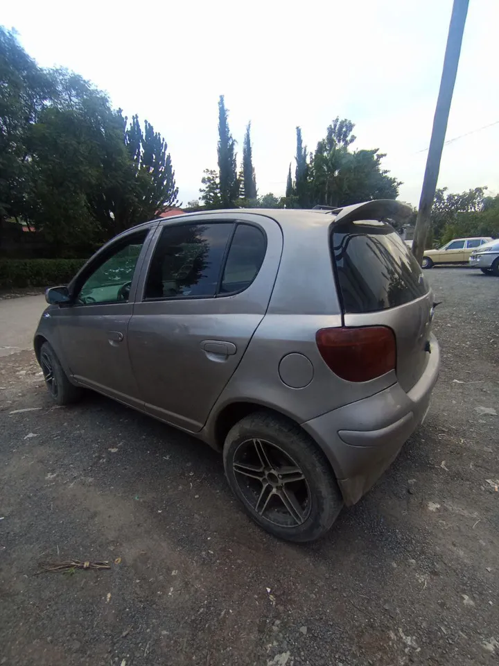 Toyota Vitz 2004 Automatic – photo 4