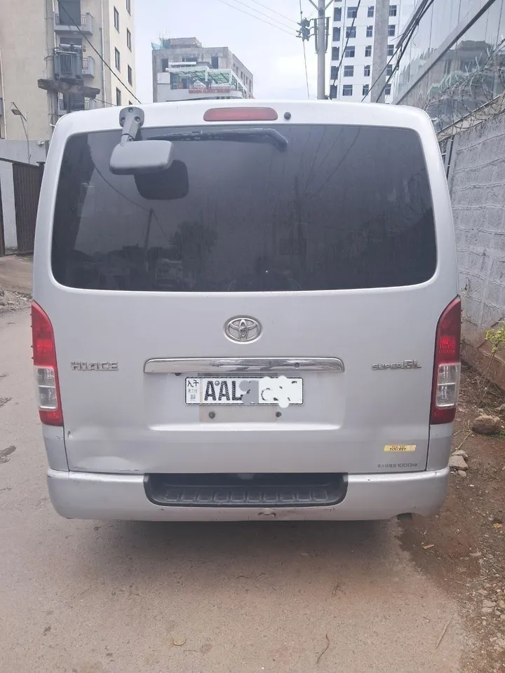Toyota Hiace Abadula 2017 Automatic – photo 5