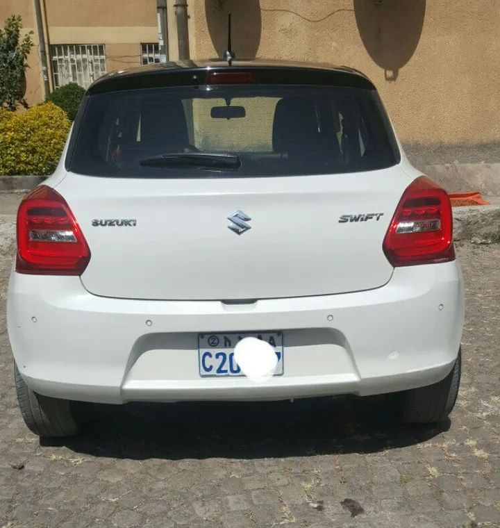 Suzuki Swift 2022 – photo 4