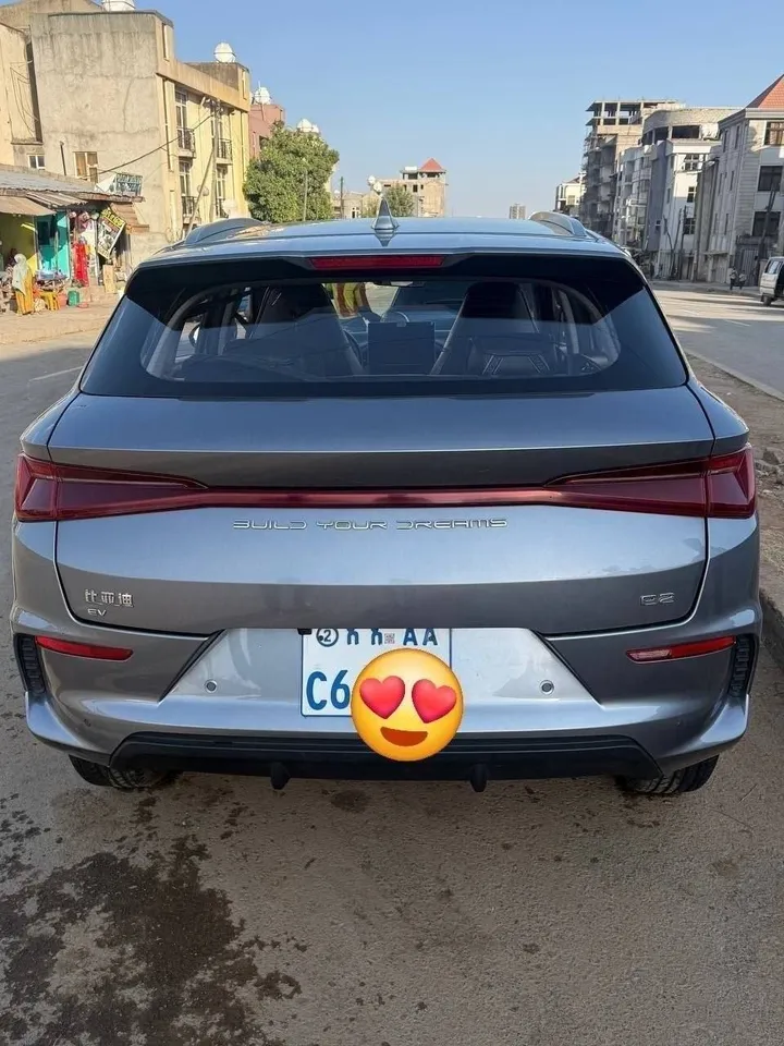 BYD E2 Electric 2024 – photo 3