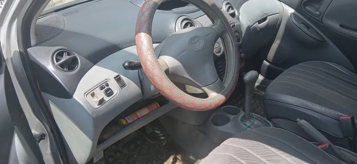 Toyota Vitz 2001 Automatic – photo 5