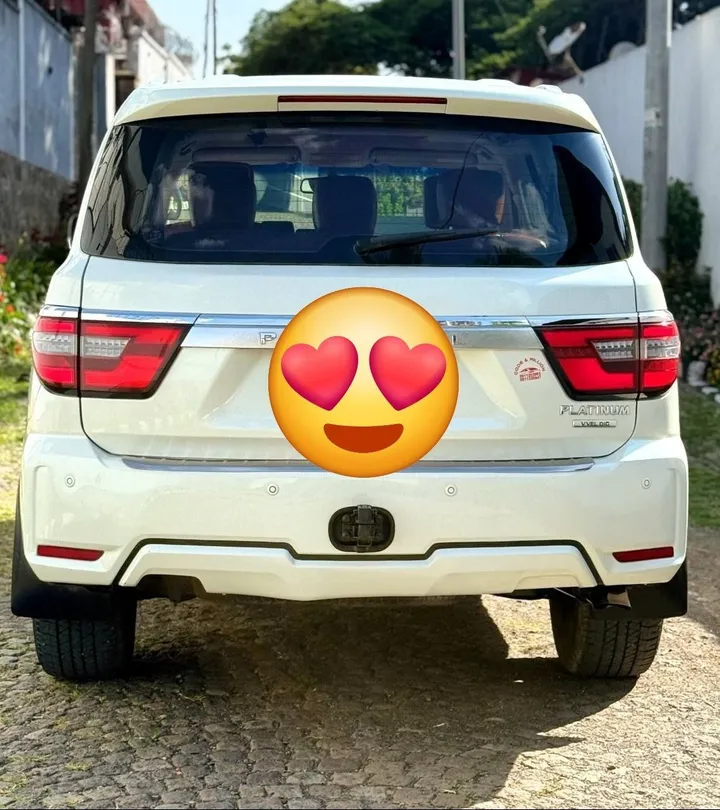 Nissan Patrol Platinum 2017 SUV – photo 6