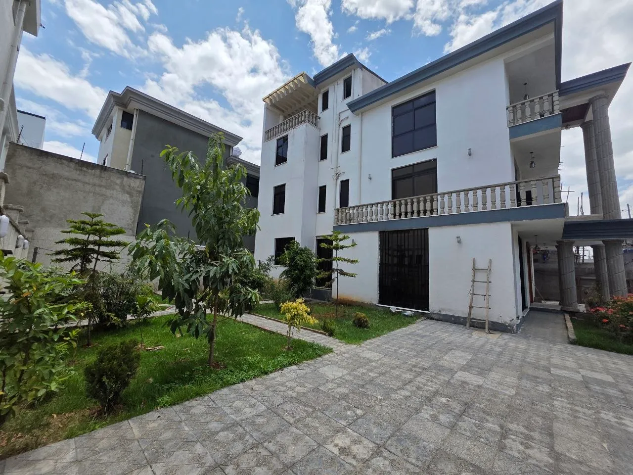 Modern G+2 9-Bedroom House Ayat – photo 5