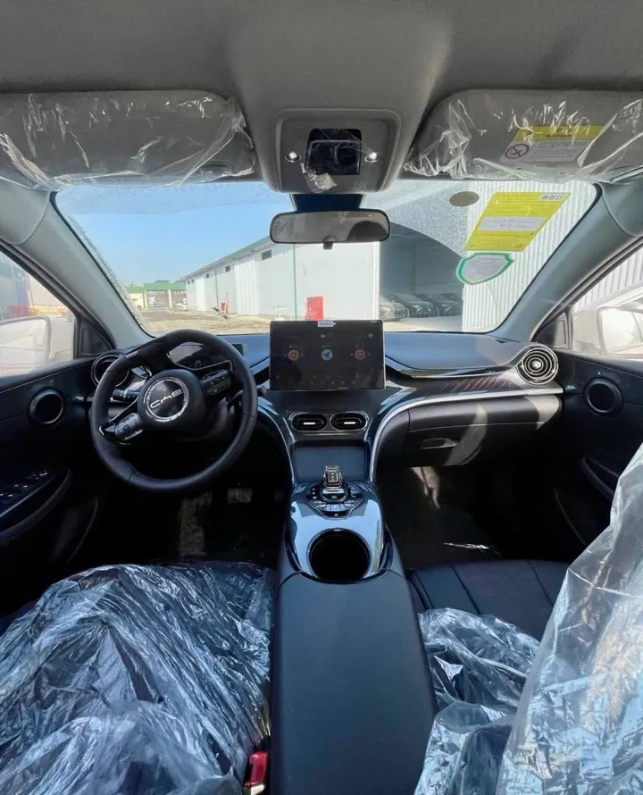 Brand New 2025 Electric Car – photo 4