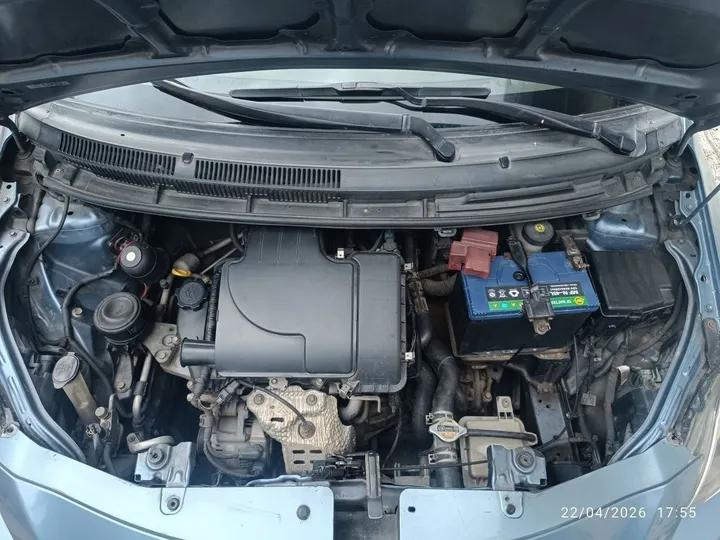 Toyota Yaris Belta 2010 – photo 3