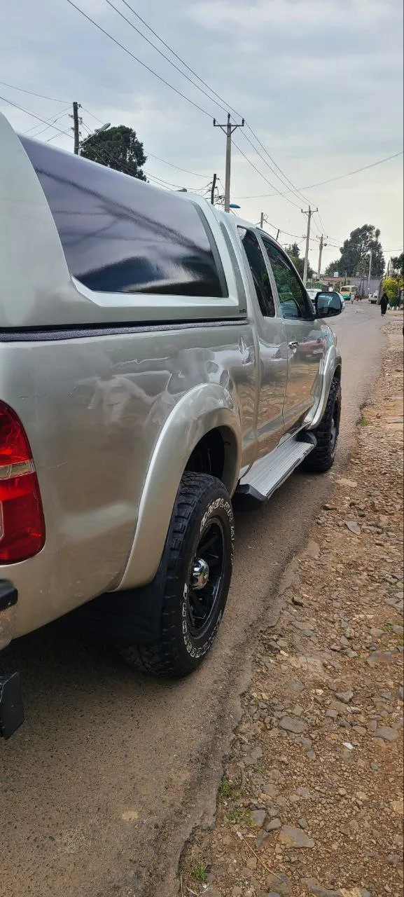 Toyota Hilux D4D Manual 2012 – photo 3