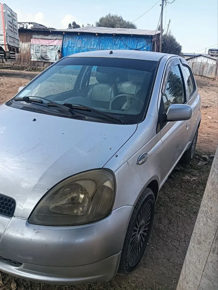 Toyota Vitz 2000 Model – photo 5
