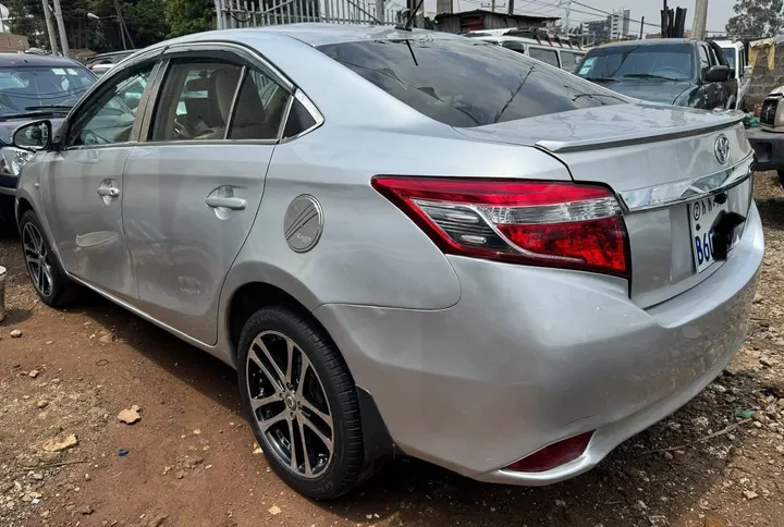 Toyota Corolla 2015 Automatic – photo 6