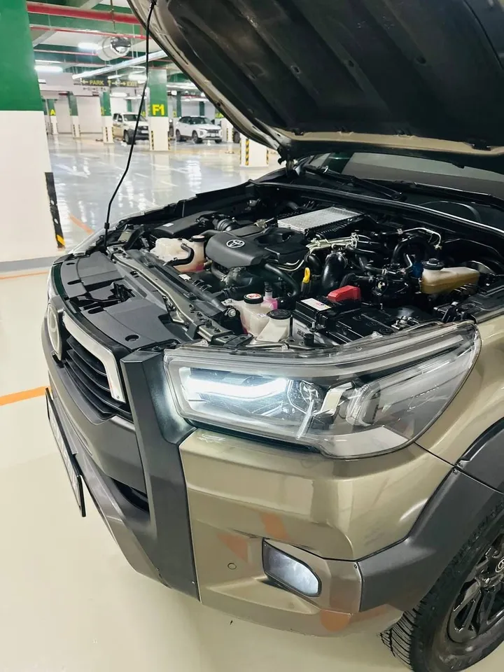 Toyota Hilux Invincible Hybrid 2025 – photo 9