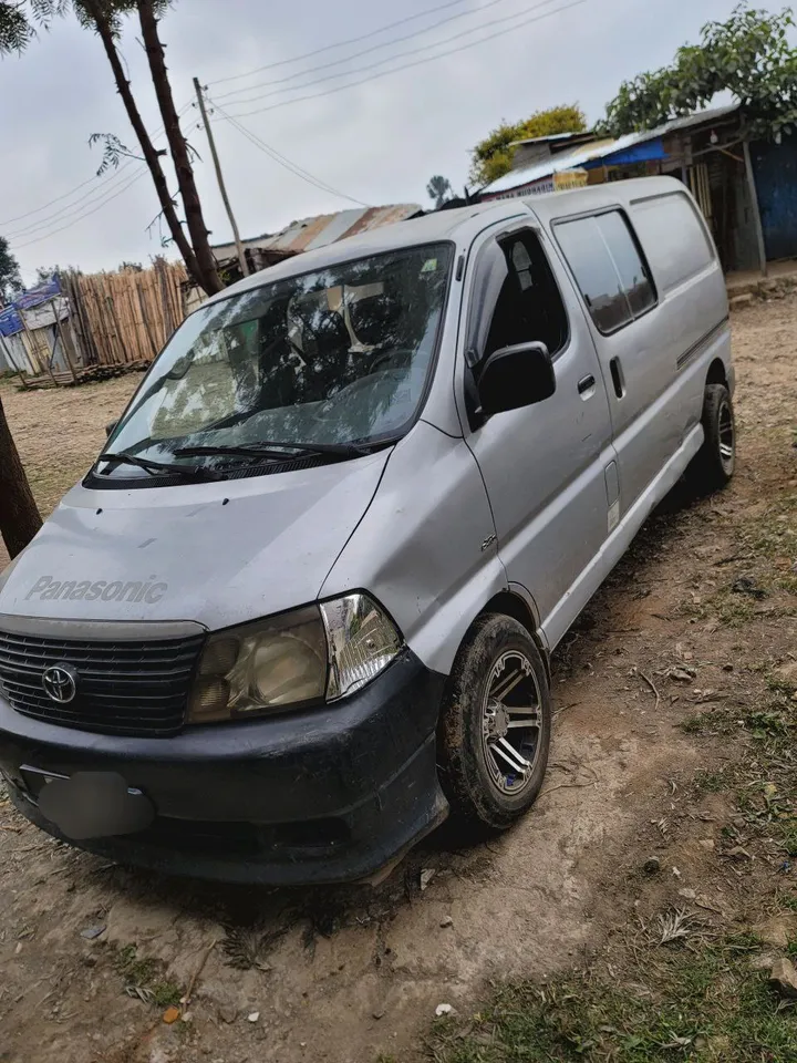 Toyota Van 2008 Model – photo 3