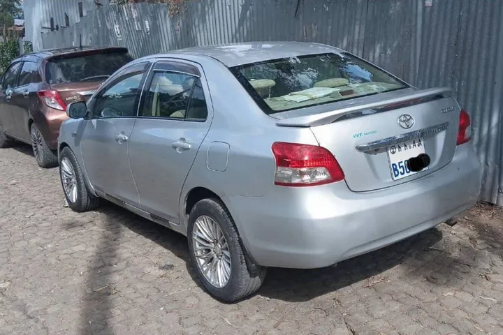 Toyota Yaris Belta 2007 – photo 3