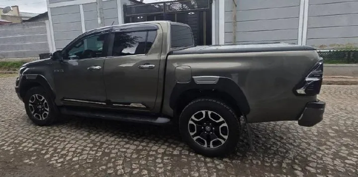 Toyota Invincible Double Cab 2021 – photo 3