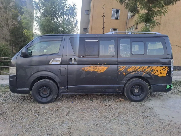 2007 Toyota Hiace Manual Van – photo 4