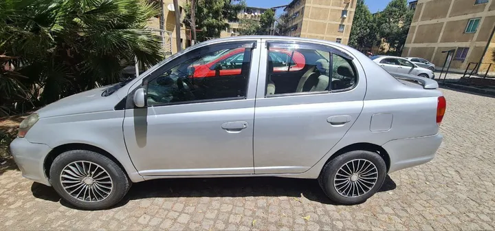 2005 Toyota Sedan Code 2 – photo 4