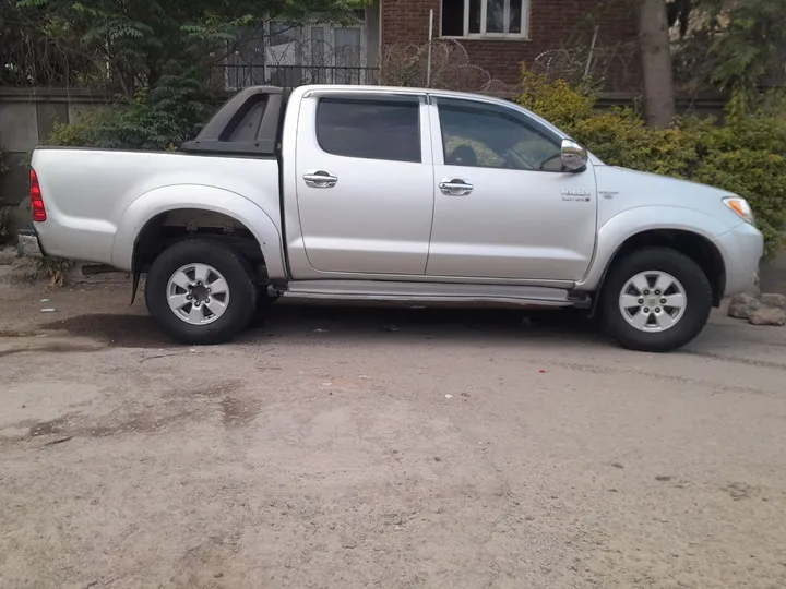 Toyota Hilux Double Cab 2009 – photo 4