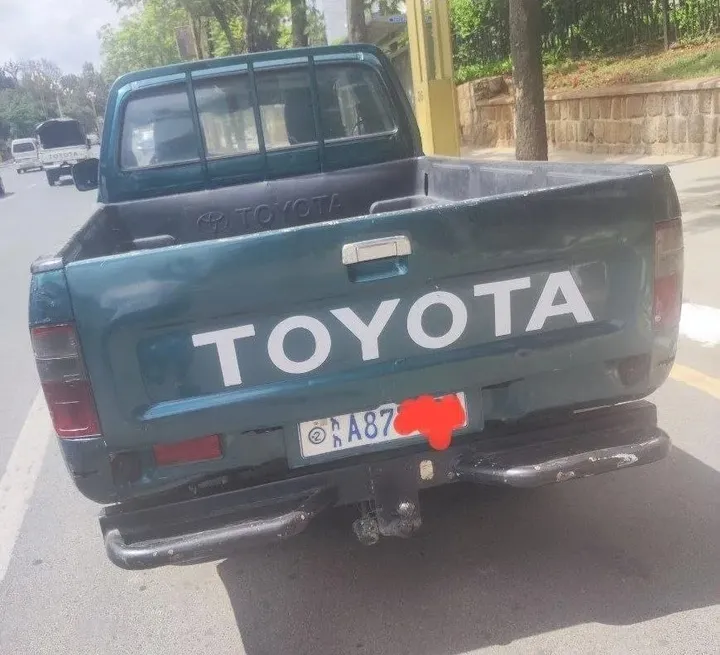 Toyota Hilux Kincab 2001 – photo 4