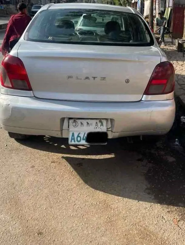 Toyota Platz 2001 Automatic – photo 4