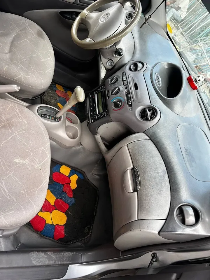 Toyota Platz 2001 Automatic – photo 5