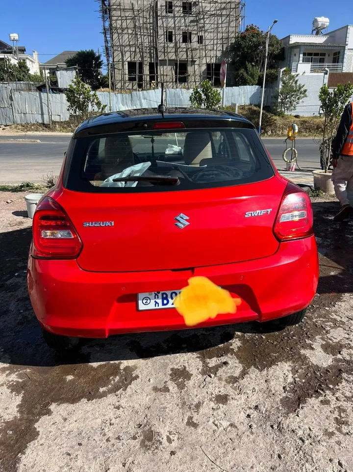 Suzuki Swift 2021 Automatic Full Option – photo 3