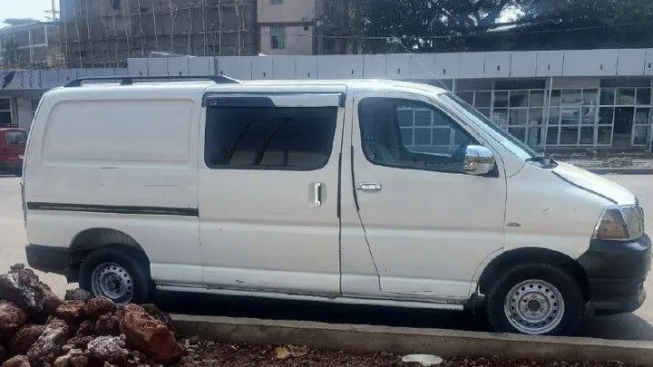 Toyota Shark D4D 2010 – photo 3