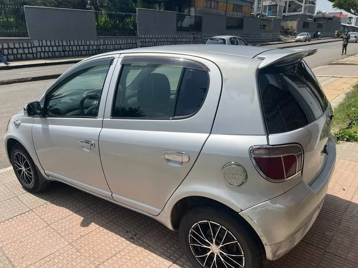 Toyota Vitz 2001 Automatic – photo 6