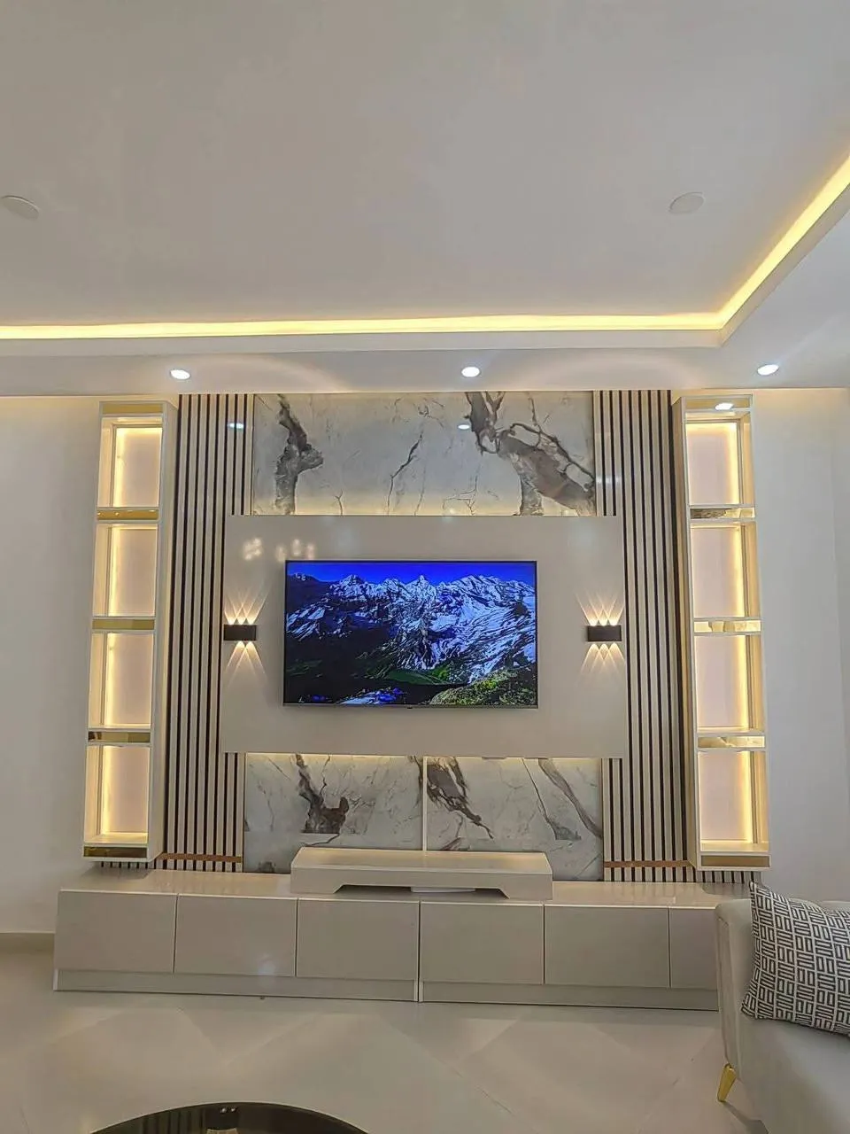 Modern TV Stand – photo 8
