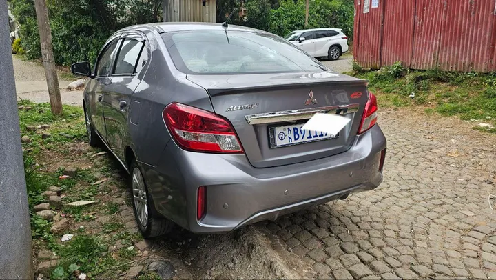 Mitsubishi Attrage 2021 Sedan – photo 3