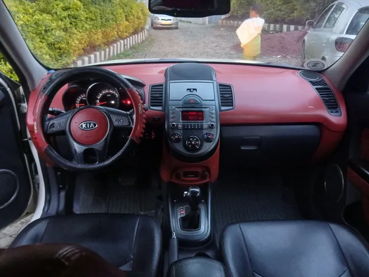 Kia Soul 2010 Automatic – photo 10